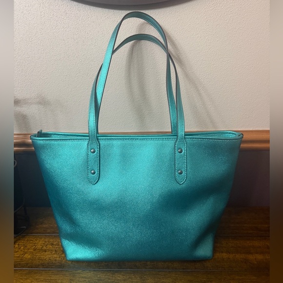 ❌❌❌ SOLD Coach Tote - Picture 8 of 12